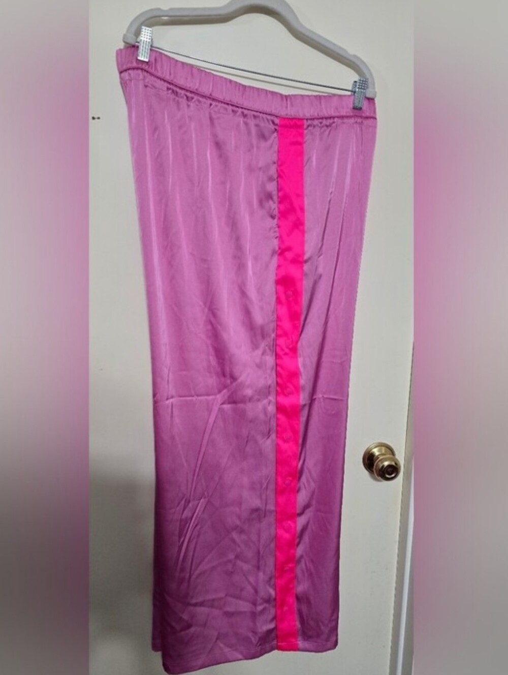 JoyLab Bright Pink Wide-Leg Button-Trim Pants - Picture 5 of 9